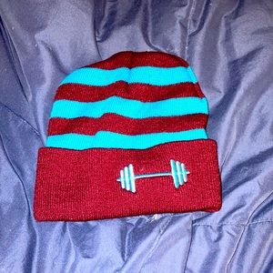Maroon and blue Bennie
